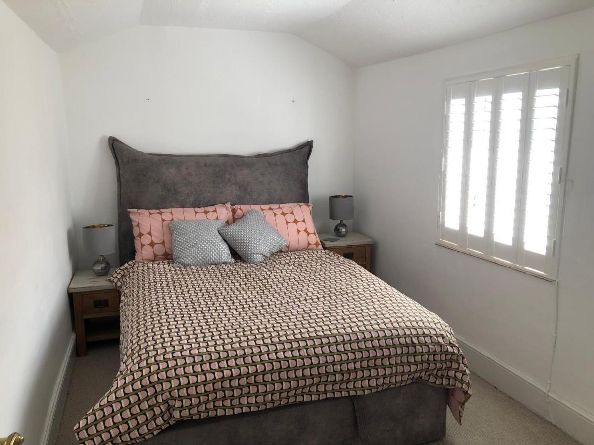 Homely Victorian Terraced Town House With Parking. Taunton Eksteriør bilde